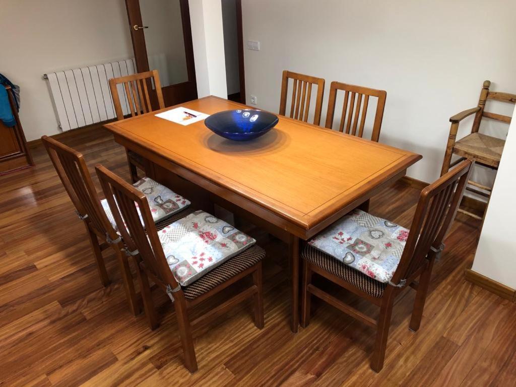 Apartaments Vicus 2 Con Vistas A La Plaza Mayor De Vic Kültér fotó